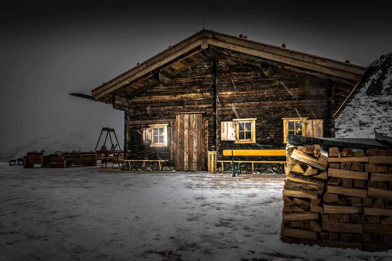 Отель Kashuette Hochzillertal Кальтенбах Экстерьер фото